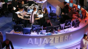 Trei jurnalişti ai postului de televiziune Al Jazeera au fost arestaţi în capitala Egiptului 
