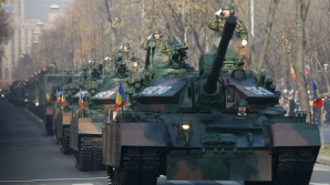 Paradă GRANDIOASĂ la Bucureşti! Armata şi-a arătat toată tehnică de luptă de Ziua Naţională a României (VIDEO)