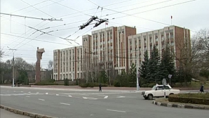 Deputat rus: Călătoriile fără viză în baza paşaportului moldovenesc vor fi o ispită pentru transnistreni