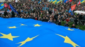 Preşedintele Ucrainei şi liderii opoziţiei au avut primele negocieri de la declanşarea crizei politice (VIDEO)