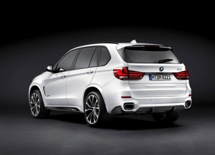 BMW X5 a primit pachetul M Performance (GALERIE FOTO)