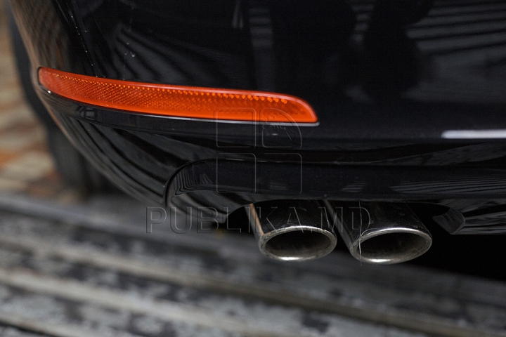 Maşini noi pentru deputaţi. Bijuteriile pe patru roţi au sărăcit bugetul Parlamentului cu două milioane de lei (FOTO/VIDEO)