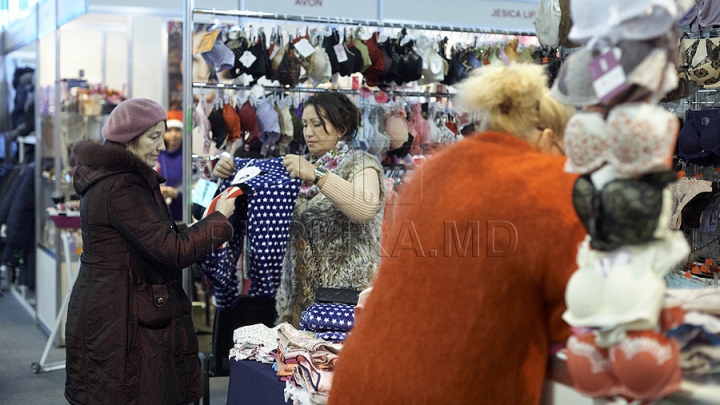 Târgul Cadourilor de Crăciun 2013 la Moldexpo. Iată ce poţi găsi acolo (GALERIE FOTO)