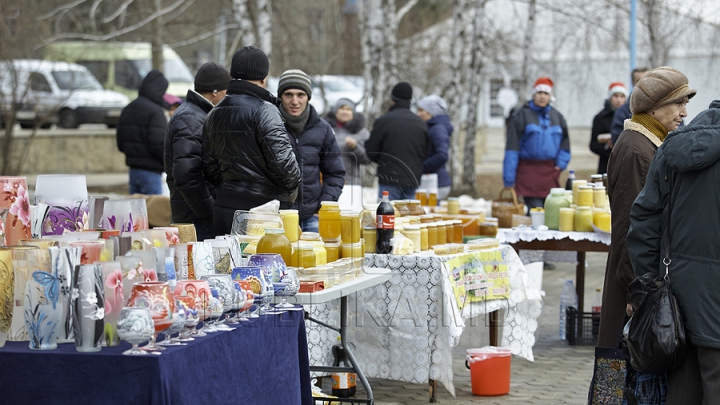 Târgul Cadourilor de Crăciun 2013 la Moldexpo. Iată ce poţi găsi acolo (GALERIE FOTO)