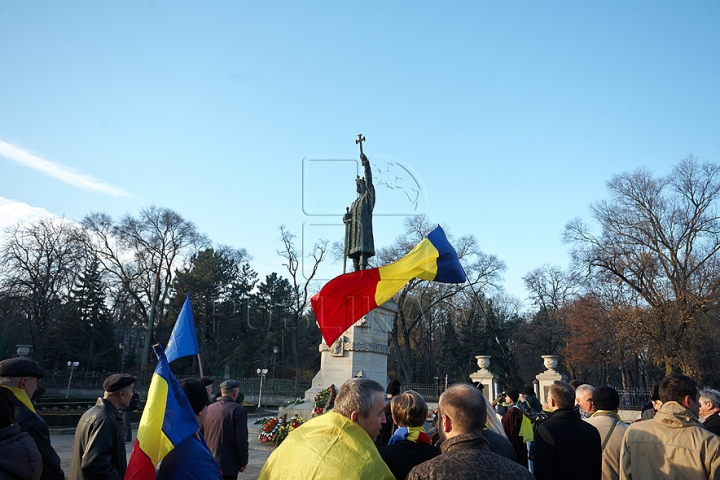 Cum a fost sărbătorită Ziua Naţională a României la Chişinău (FOTO/VIDEO)