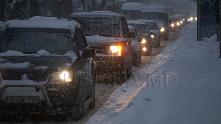 Sfaturi pentru siguranţa în trafic pe timp de iarnă