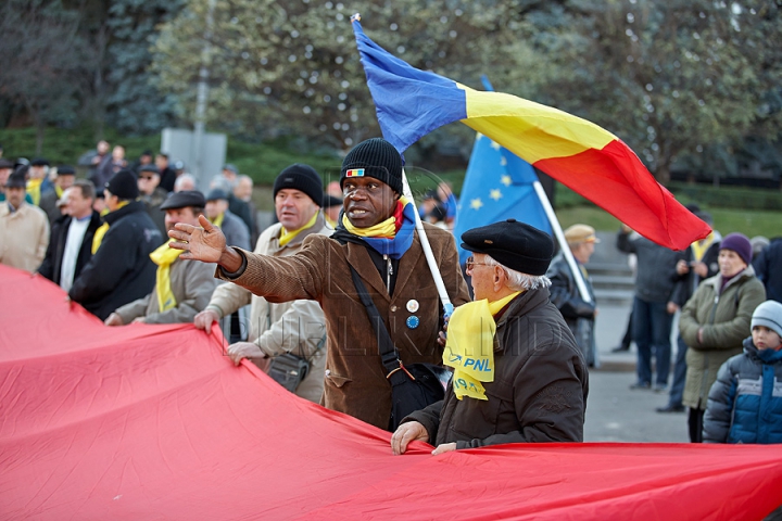 Cum a fost sărbătorită Ziua Naţională a României la Chişinău (FOTO/VIDEO)