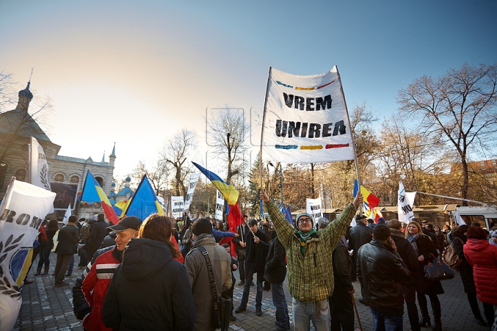 Cum a fost sărbătorită Ziua Naţională a României la Chişinău (FOTO/VIDEO)