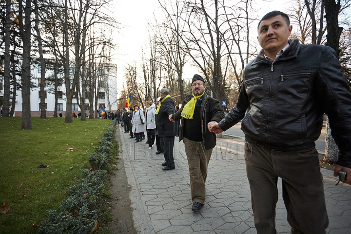 Cum a fost sărbătorită Ziua Naţională a României la Chişinău (FOTO/VIDEO)