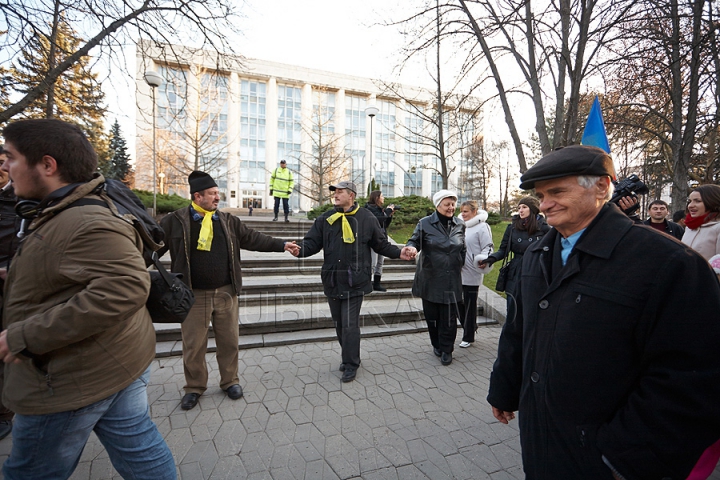 Cum a fost sărbătorită Ziua Naţională a României la Chişinău (FOTO/VIDEO)