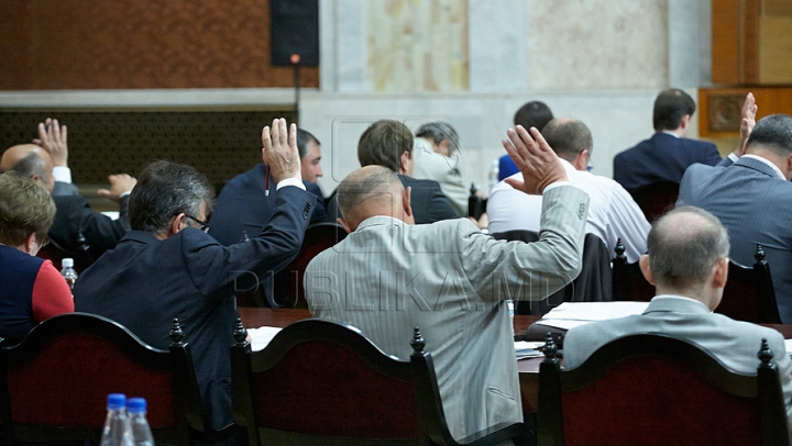 Proiectul legii bugetului asigurărilor sociale pentru 2014 a fost votat în prima lectură