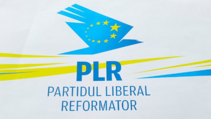 Membrii PLR se întrunesc în primul Congres al formaţiunii pentru a alege conducerea, simbolistica şi imnul partidului