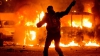 (LIVE-VIDEO/FOTO) Situaţie tensionată la Kiev! De Ziua Unificării s-a vărsat sânge, iar pe străzi au ieşit blindate