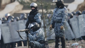 Caz teribil pe un şantier din Kiev. Forţele speciale au atacat doi muncitori, i-au dezbrăcat, i-au bătut şi i-au împuşcat cu gloanţe de cauciuc