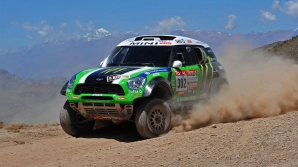 Raliul Dakar: Nasser Al-Attiyah a câştigat a zecea etapă, iar Stephane Peterhansel este aproape de liderul clasamentului