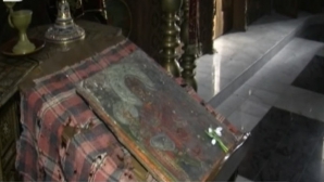 Minune în Bulgaria! O icoană veche a fost descoperită după ce o credincioasă a avut un vis profetic (VIDEO)