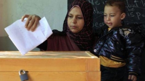 OFICIAL! Noua constituţie egipteană a fost aprobată de majoritatea covârşitoare a celor care au ieşit la vot