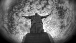 Celebra statuie a Mântuitorului din Rio de Janeiro a fost avariată a doua oară în timp de o lună