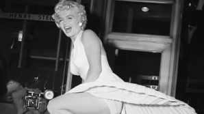 Cele mai memorabile ţinute din istoria filmului. Cum arătau şi de cine au fost purtate (VIDEO)