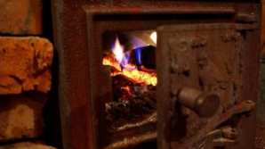 Noi victime din cauza sobelor. O bătrână a murit, iar un copil a ajuns la spital