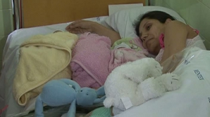 Crăciunul le-a adus bucurie triplă. O femeie din Criuleni a adus astăzi pe lume trei micuţi (VIDEO)