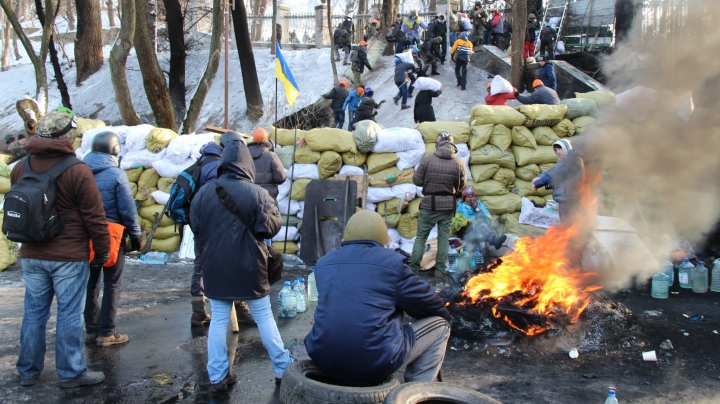 (LIVE-VIDEO/FOTO) Tensiunile continuă la Kiev! Protestatarii au ocupat sediul Ministerului Justiției