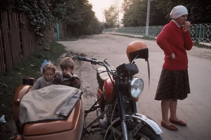 GALERIE FOTO inedită. Moldova anilor '80, văzută de un fotograf francez