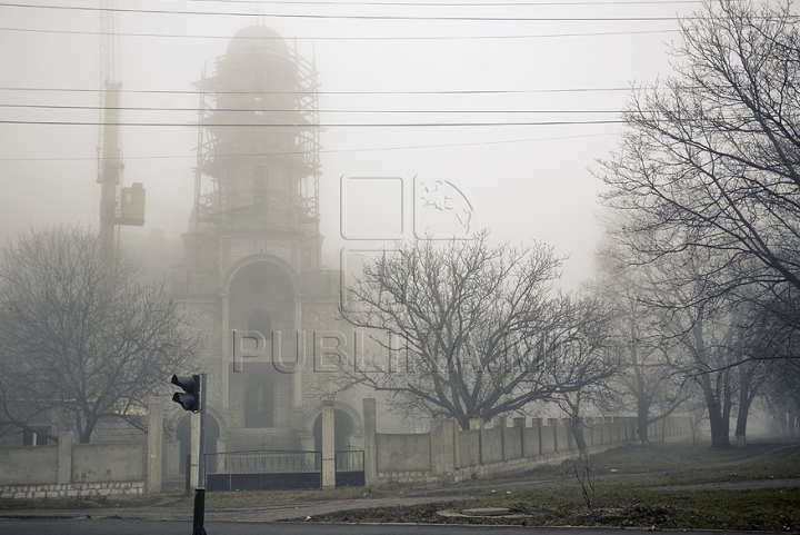 IMAGINI DE GROAZĂ. Aşa a arătat astăzi o parte a capitalei 