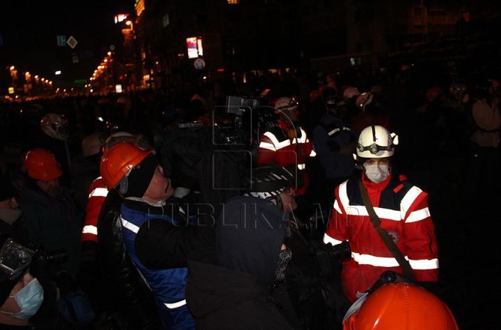 (GALERIE FOTO) Publika TV, în centrul evenimentelor de la Kiev. Ce au surprins colegii noştri în timpul protestelor de pe Euromaidan