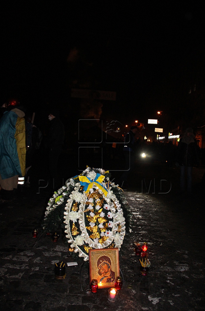 (GALERIE FOTO) Publika TV, în centrul evenimentelor de la Kiev. Ce au surprins colegii noştri în timpul protestelor de pe Euromaidan