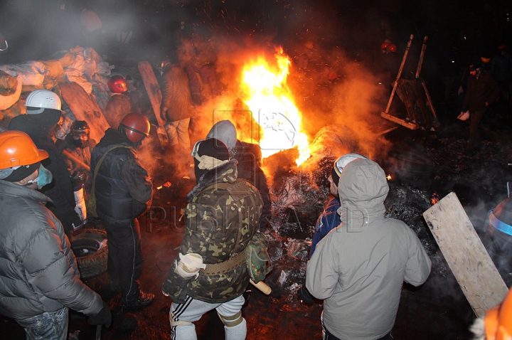 (GALERIE FOTO) Publika TV, în centrul evenimentelor de la Kiev. Ce au surprins colegii noştri în timpul protestelor de pe Euromaidan