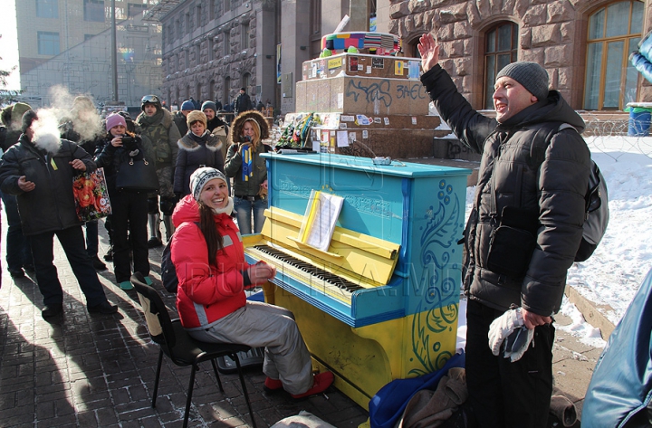 (GALERIE FOTO) Publika TV, în centrul evenimentelor de la Kiev. Ce au surprins colegii noştri în timpul protestelor de pe Euromaidan