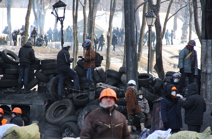 (GALERIE FOTO) Publika TV, în centrul evenimentelor de la Kiev. Ce au surprins colegii noştri în timpul protestelor de pe Euromaidan