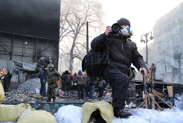 (GALERIE FOTO) Publika TV, în centrul evenimentelor de la Kiev. Ce au surprins colegii noştri în timpul protestelor de pe Euromaidan