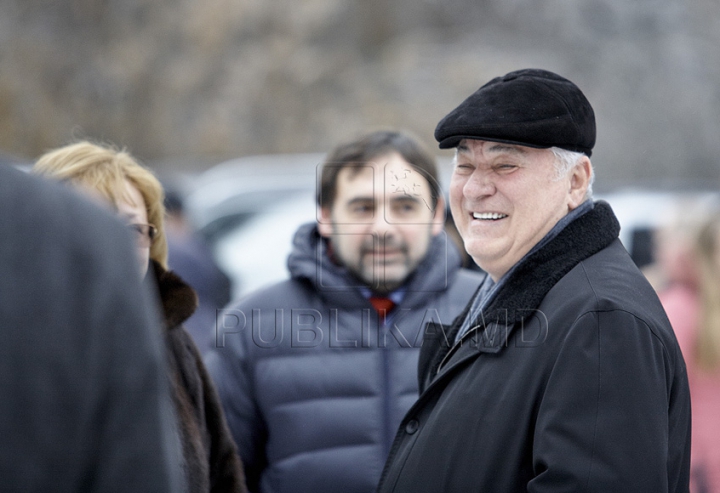 Flori pentru Lenin de la comunişti. PCRM a marcat 90 de ani de la moartea liderului bolşevicilor (FOTO)