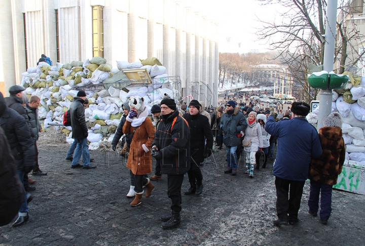 (GALERIE FOTO) Publika TV, în centrul evenimentelor de la Kiev. Ce au surprins colegii noştri în timpul protestelor de pe Euromaidan