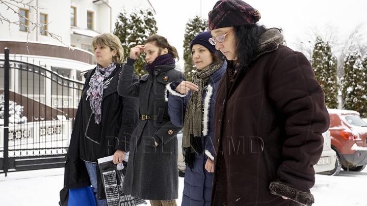 Victimele Maidanului au fost comemorate la Chişinău (GALERIE FOTO)