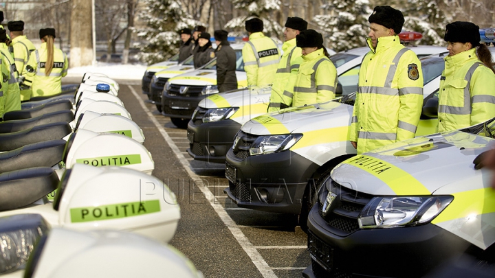 Donaţie pe 2 roţi pentru INP. Poliţiştii vor patrula prin parcuri şi printre blocuri cu 10 motorete special echipate (FOTO)