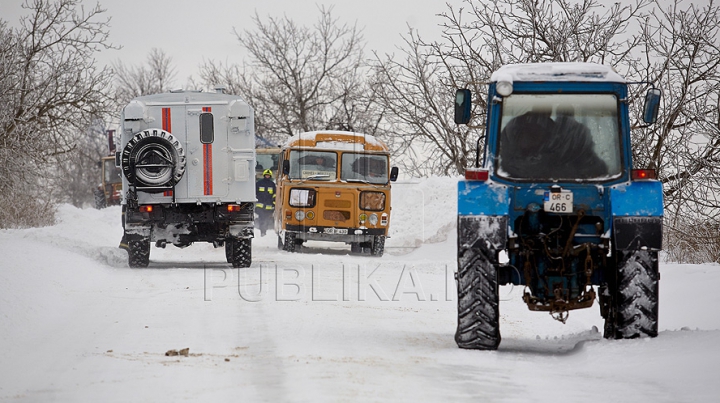 NO COMMENT! Ninsorile abundente din ultimele zile aduc şi bucurie şi necaz (FOTO/VIDEO)