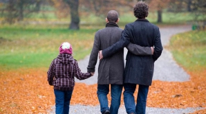Deputaţii ruşi au decis: Cuplurile homosexuale din alte ţări nu pot adopta copii din Rusia