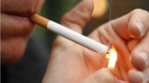Europarlamentul vrea să le facă viaţa mai grea fumătorilor