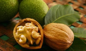 Producătorii de nuci din Moldova au fost scutiţi de plata taxei de export