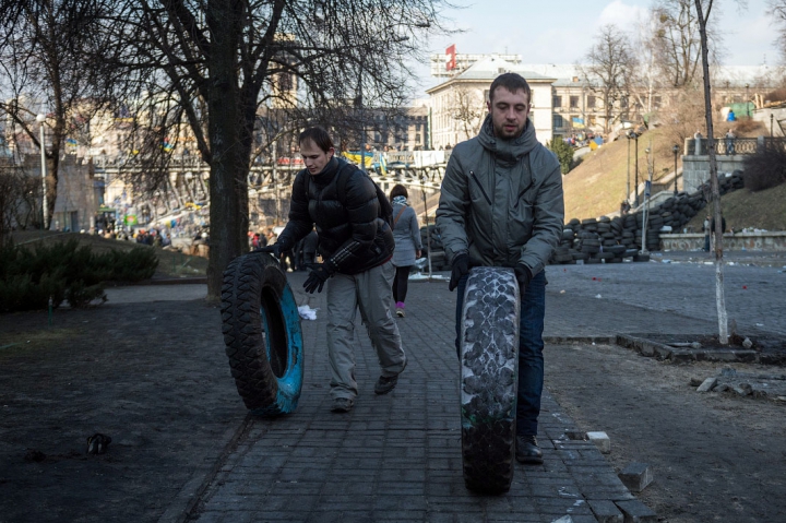 Centrul Kievului, transformat într-o adevărată zonă de război.  IMAGINI FOTO care te lasă fără comentarii 