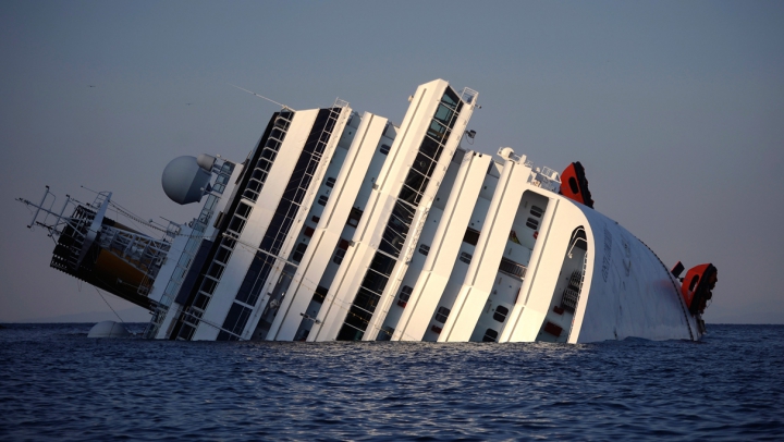 Fostul căpitan Francesco Schettino a urcat din nou pe nava "Costa Concordia"