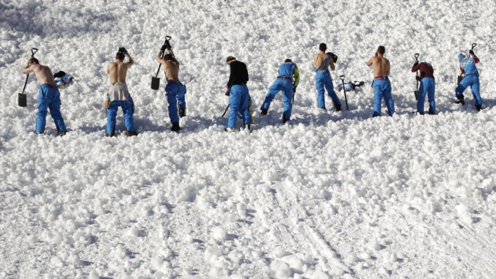 În plină Olimpiadă de Iarnă, la Soci a venit "vara" (FOTO)