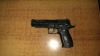 Un moldovean a pornit în România cu un pistol pneumatic. Iată unde a ascuns tânărul arma 