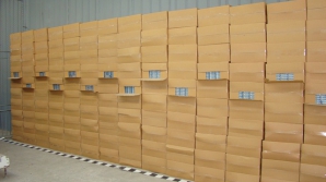 Afacere italiană cu ţigări moldoveneşti. Businessmanul a fost oprit la vama românească (VIDEO-FOTO)