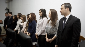 Şaisprezece judecători, recent confirmaţi în funcţie, au depus jurământul (VIDEO) 