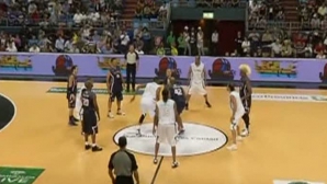 Denis Rodman, aplaudat în Argentina. Fosta vedetă din NBA a jucat un meci demonstrativ la Buenos Aires 