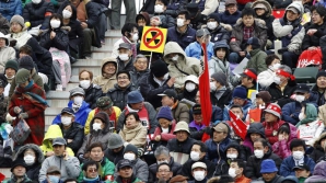 Mii de oameni din Japonia au protestat faţă de utilizarea energiei nucleare (VIDEO)